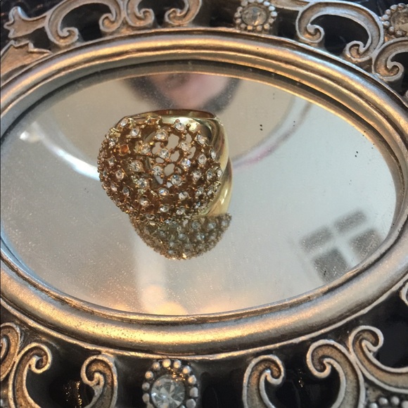 Fashion Ring, multiple stones,  gold tone, size 7 - Picture 1 of 4